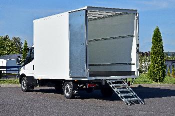 SK4100A mit Doppelflügeltür